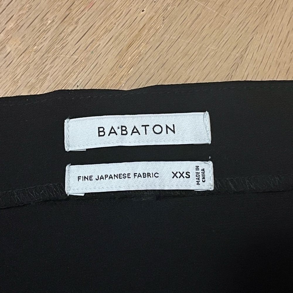Aritzia Babaton Rodrigo Cold Shoulder Blouse In Black - Picture 7 of 9